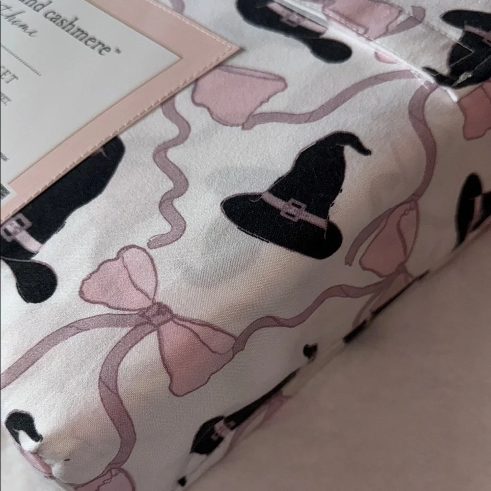 Cupcakes and Cashmere Witch Hat and bows sheet set 🎀🎀🧙🏻 2025